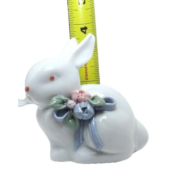 2 Porcelain White Rabbit Bunny Figurines Hand Painted Ceramic Spring Decor VTG - Picture 16 of 16